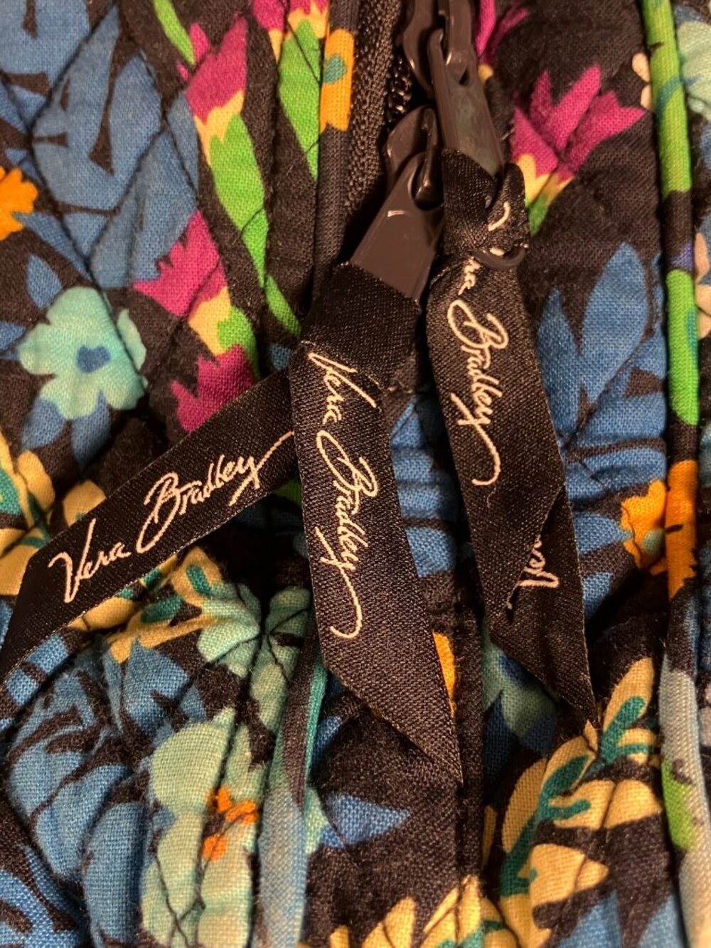 Vera Bradley Floral Weekender - Picture 3 of 10